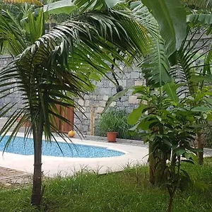 Guest house Residencial Lela D'fermina, Pombas