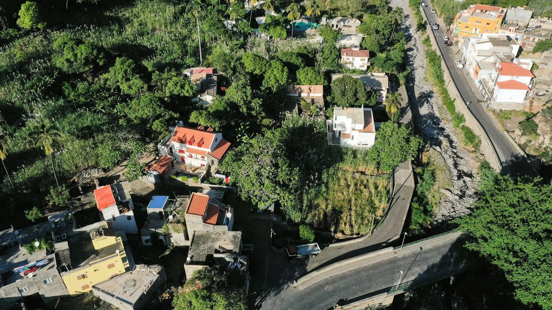 Kasa Wahnon Villa Pombas Chalet